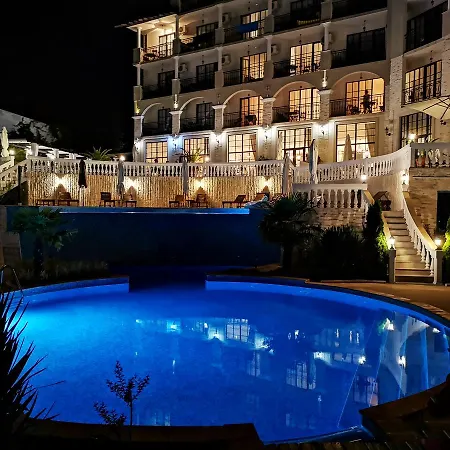 Private In The Cliff Apartment *